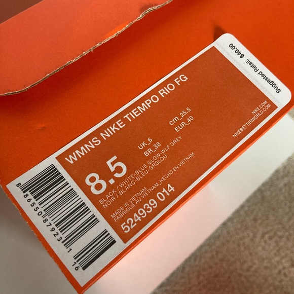 Nike Women’s Cleats, size 8.5, brand new & never worn - Picture 2 of 10